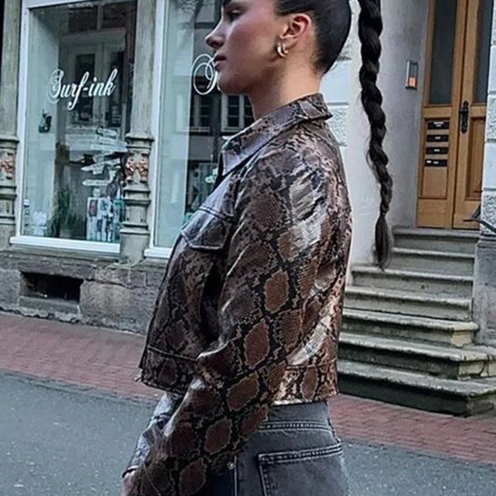 Fashion Snake Printed Short Jacket Women Lapel Zipper Long Sleeve - Picture 7 of 15